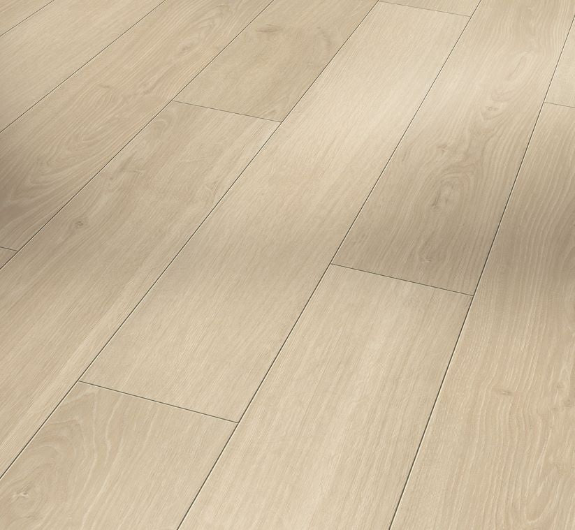 Oak Studioline Sanded - Classic 1050 4V AC4/Class 32 (Light Commercial)