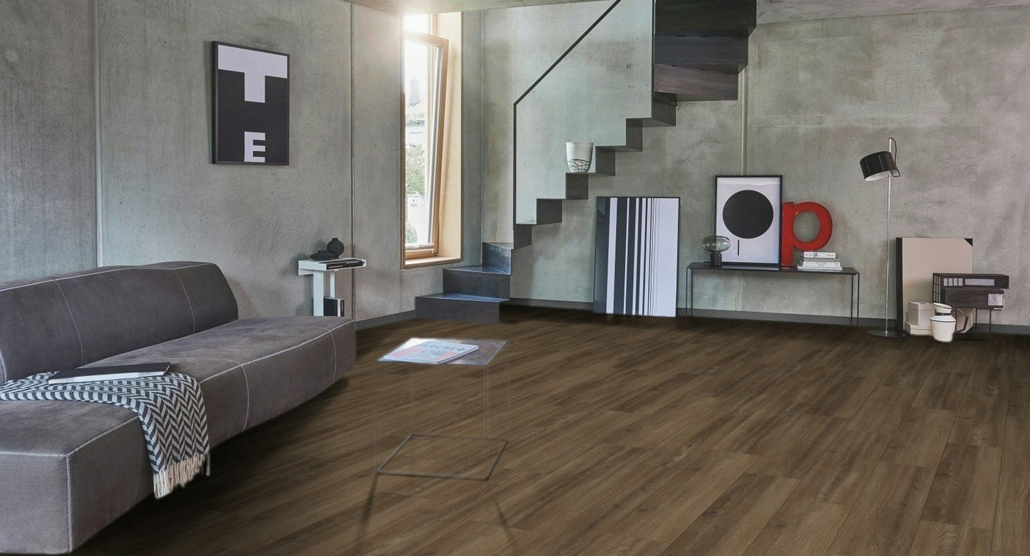 Oak Studioline Brown - Basic 600 4V 8mm AC4/Class 32 Wide Plank